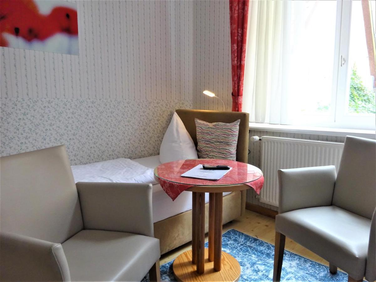 Hotel Pension Zur Faehrbruecke Stralsund Kültér fotó